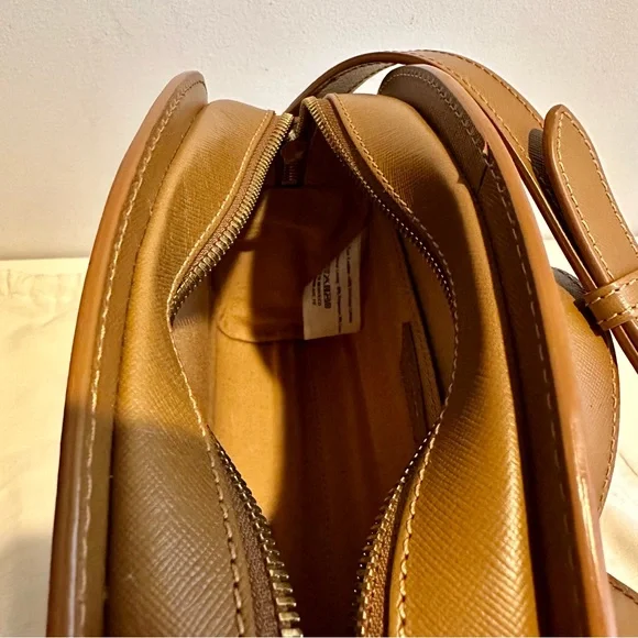 A.P.C. Sac Demi-Lune Saffiano Leather Crossbody Bag - Picture 8 of 8